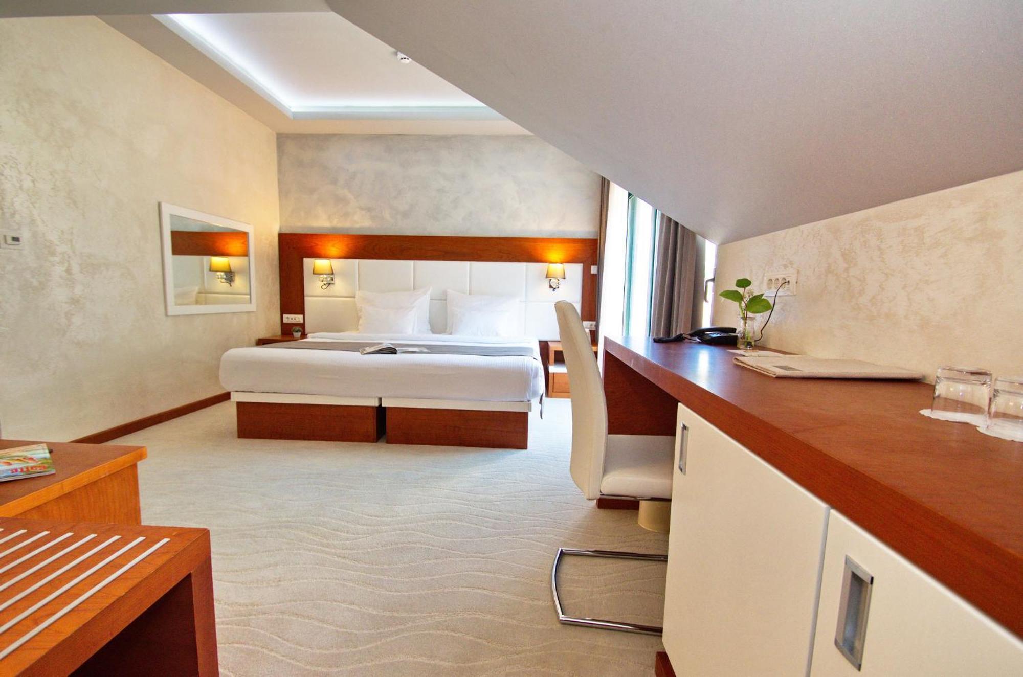 Hotel Porto In Kotor Ruang foto