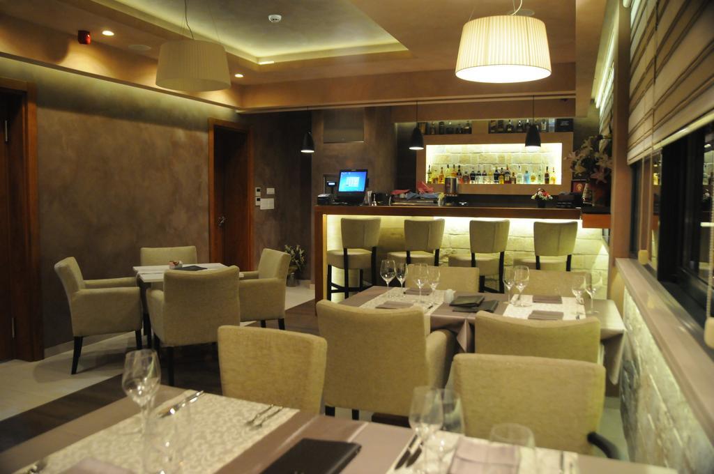 Hotel Porto In Kotor Bagian luar foto